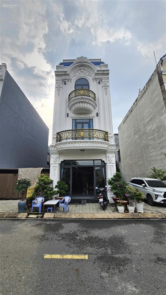 Bán nhà 1t2l 5x17m, đường d4 the suncity gần chợ phú phong (giá rẻ, không vướng cống và tủ điện)