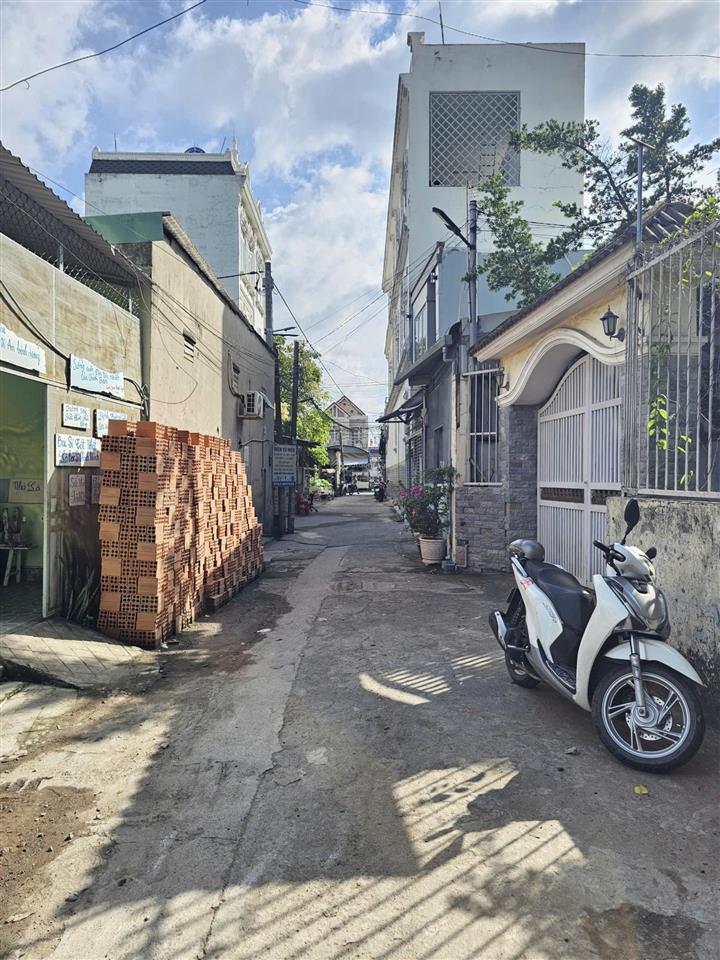 Bán dãy trọ 6x24.5m, hẻm đoàn thị kia gần chợ tân long (giá rẻ, thu 8tr/th)