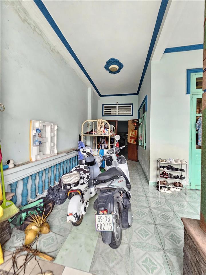 Bán nhà 1t1l 7.6x15.5m, hẻm hai bà trưng gần go dĩ an (thổ cư 85%, giá rẻ, thu 6.8tr/th)
