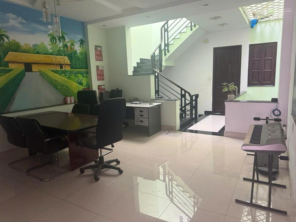 Bán nhà 1t2l 5x31m, đường n2 kdc sóng thần b kế vincom 550 (kinh doanh, trục chính, không vướng)