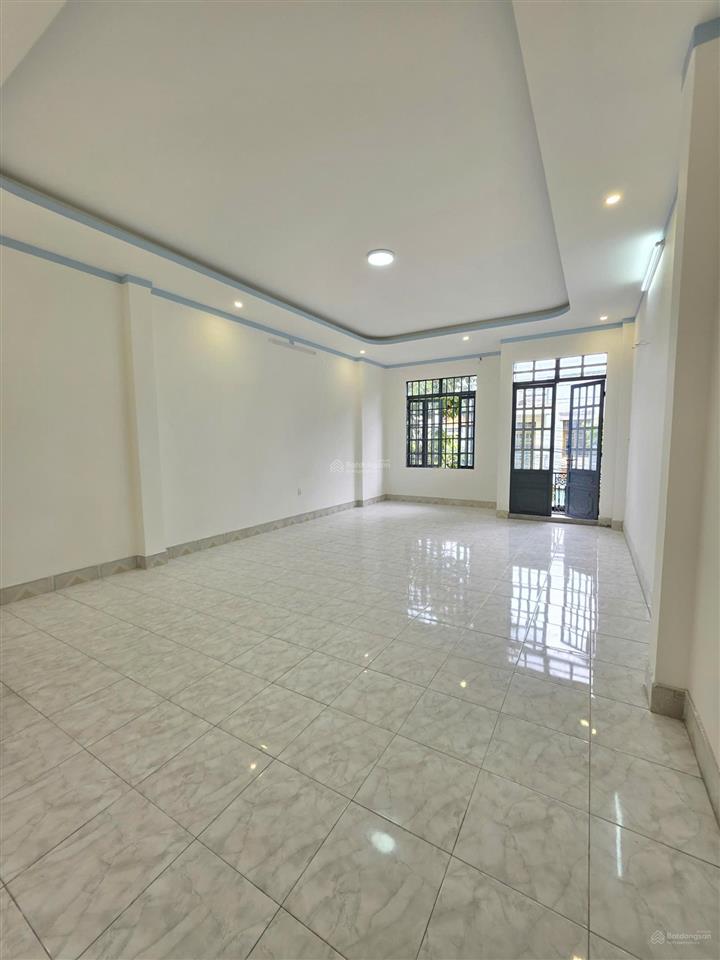 Bán nhà 1t2l 5x20m, đường d  kdc đại quang kế metro (trục chính, kinh doanh)