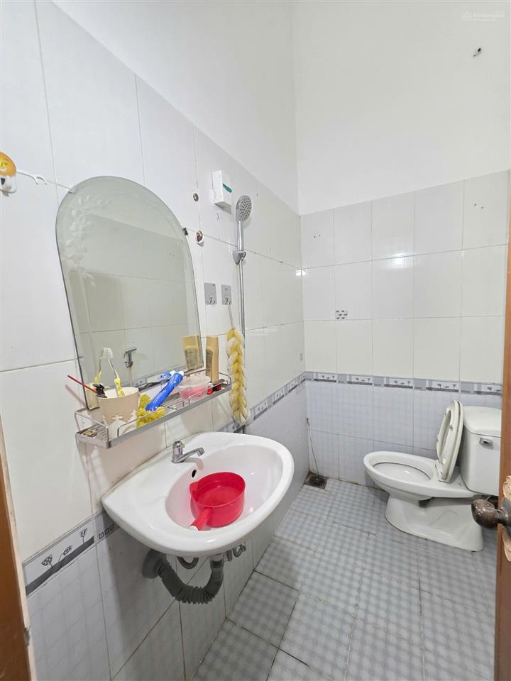 Bán nhà 1t2l 5x20m, đường d  kdc đại quang kế metro (trục chính, kinh doanh)