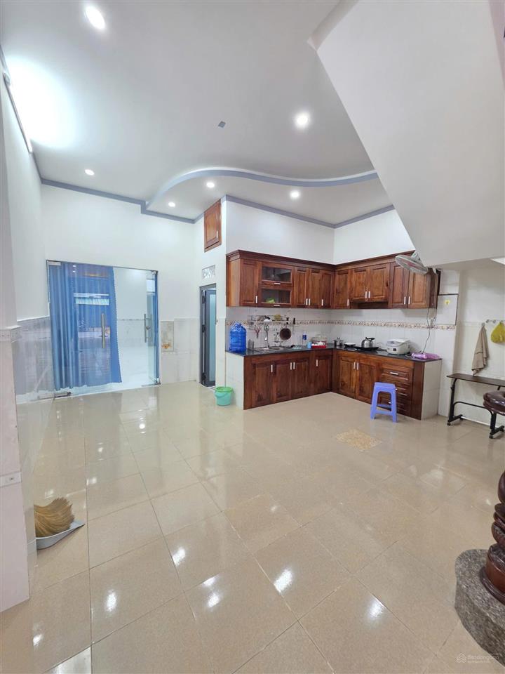 Bán nhà 1t2l 5x20m, đường d  kdc đại quang kế metro (trục chính, kinh doanh)