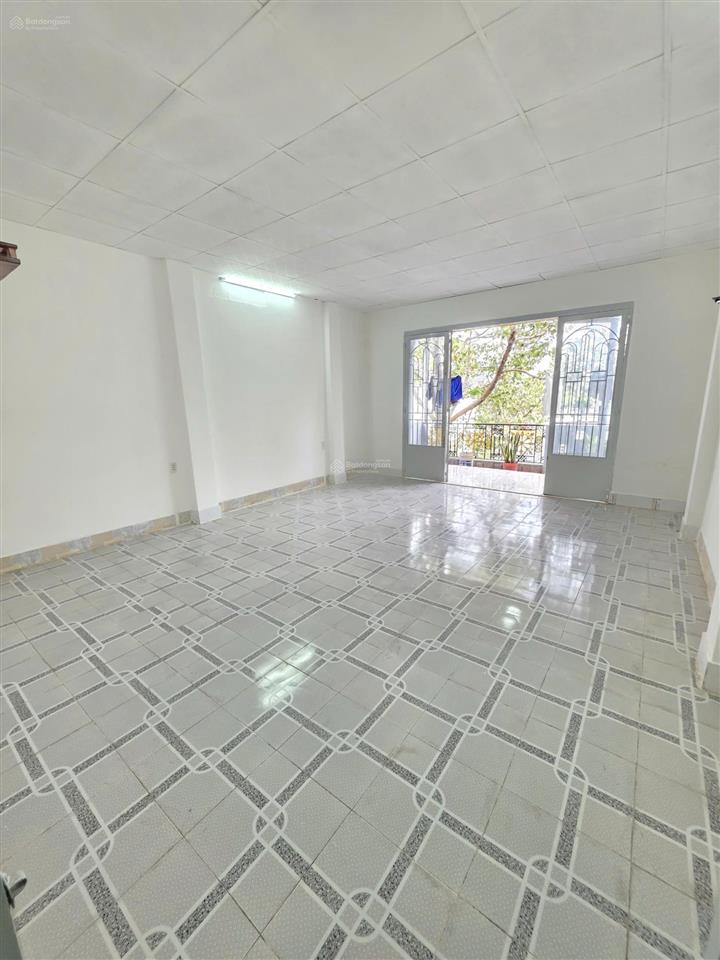 Bán nhà 1t2l 5x20m, đường d  kdc đại quang kế metro (trục chính, kinh doanh)