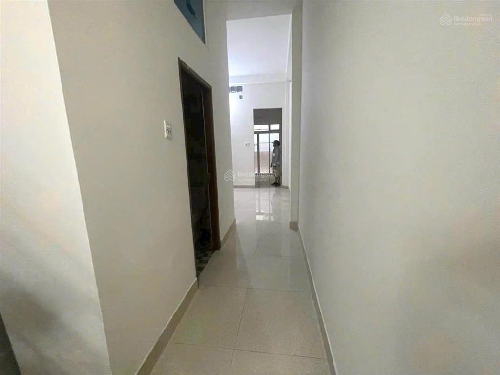 Trệt lầu 3,5x20m có 2pn 2wc hẻm xe hơi nguyên hồng p1 gv giá 11,5 triệu