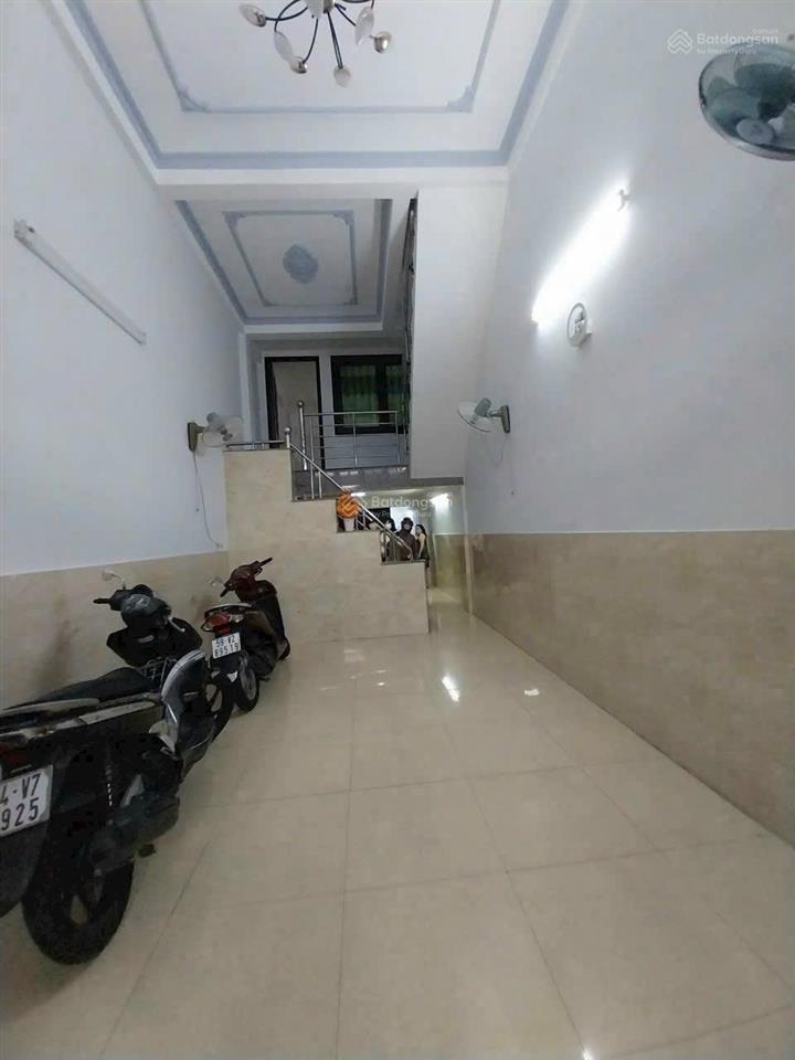 Trệt 2 lầu sân thượng 3,6x17m có 3pn 3wc sẵn nội thất ngay cầu vượt ngã 5 quang trung p10 gv