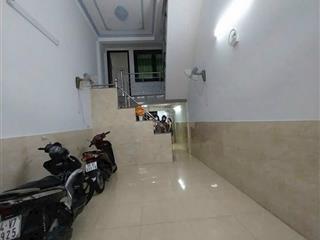 Trệt 2 lầu sân thượng 3,6x17m có 3pn 3wc sẵn nội thất ngay cầu vượt ngã 5 quang trung p10 gv