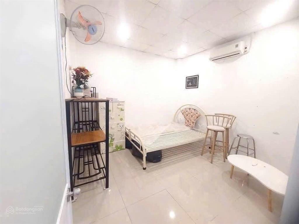 Full nội thất hẻm xe hơi gần ngay sân bay trệt lầu 2pn 2wc nguyễn kiệm p3 gò vấp giá 13 tr