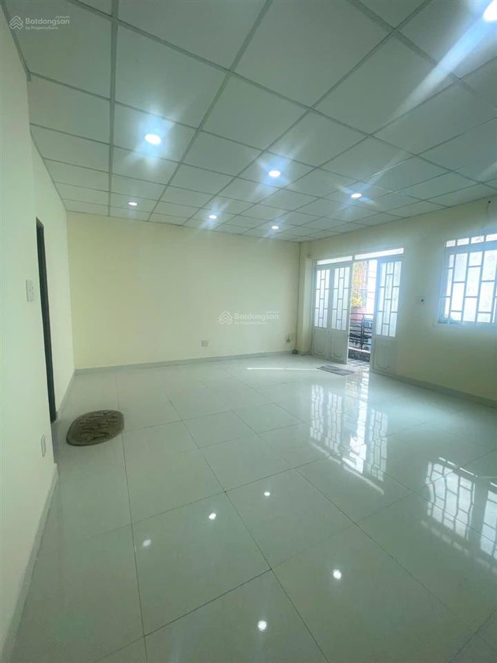 Trệt lầu 6x12m có 3pn 2wc hẻm 4m xe hơi thông gần chợ gò vấp, giá 13,5 triệu/tháng