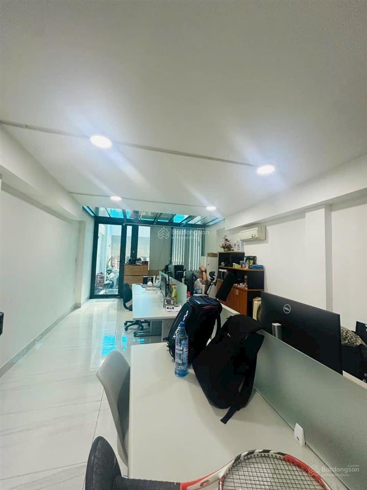 Nhà gần sân bay trệt lửng lầu 4,5x18m có máy lạnh từng phòng hẻm xe hơi hoàng văn thụ p4 tân bình
