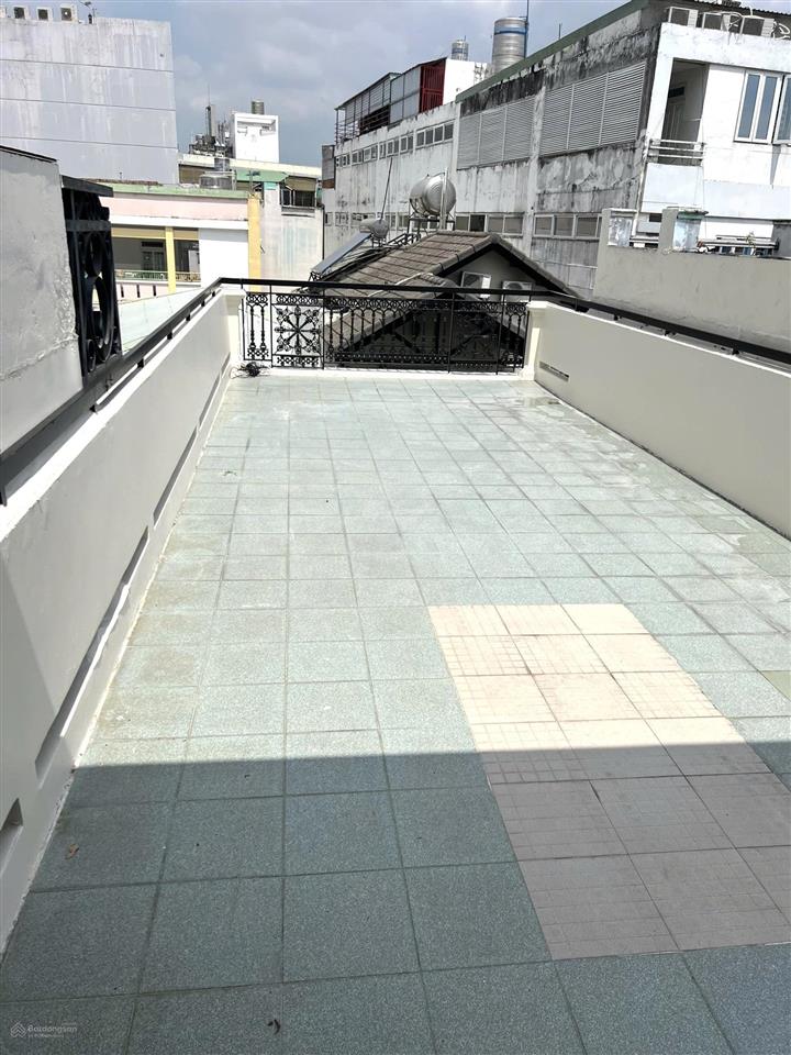 Trệt 2 lầu sân thượng 3,8x25m có 4pn 5wc hẻm 6m xe tải tận cửa quang trung p8 gv