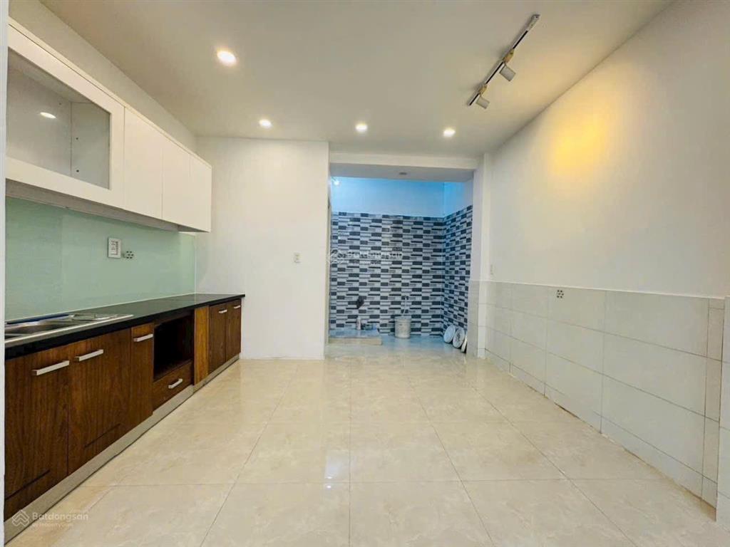 Nhà gần chợ gò vấp 4,5x10m trệt lầu 2pn 2wc huỳnh khương an p5 giá 12 triệu còn bớt