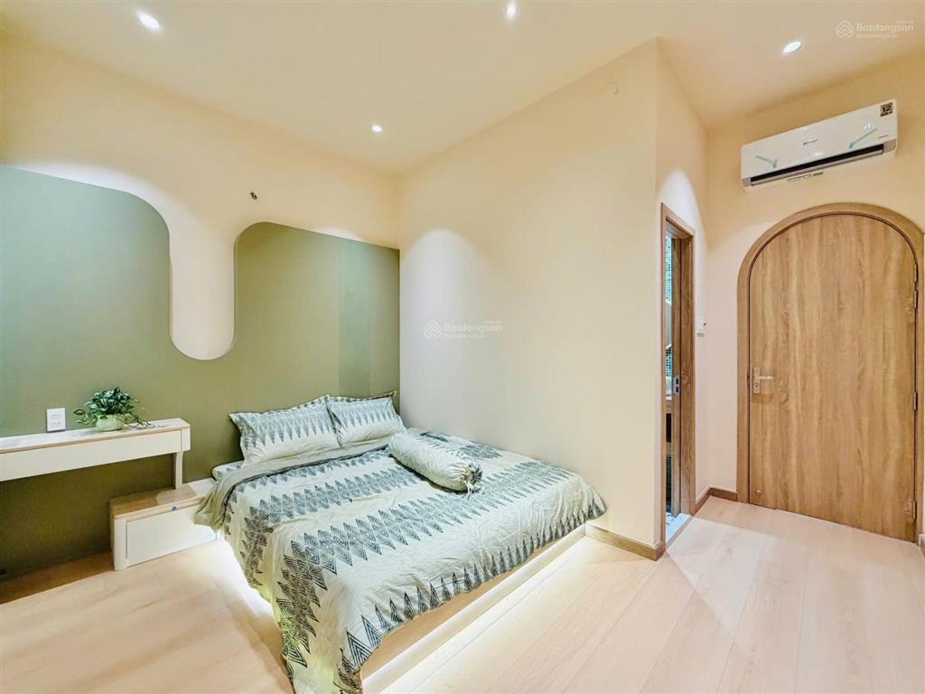 Nhà mới full nội thất trệt 2 lầu sân thượng 4pn 6wc hẻm xe hơi lê văn thọ p9 gv