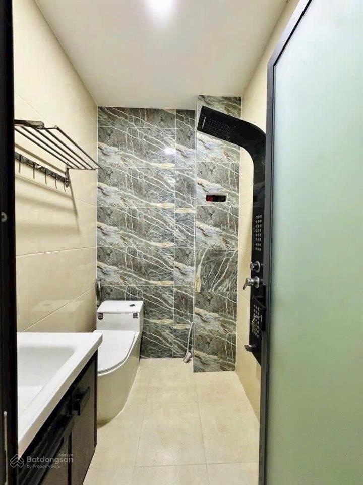 Nhà mới full nội thất trệt lửng 3 lầu 3,5x15m có 5pn 3wc hẻm xe hơi bùi quang là p12 gv