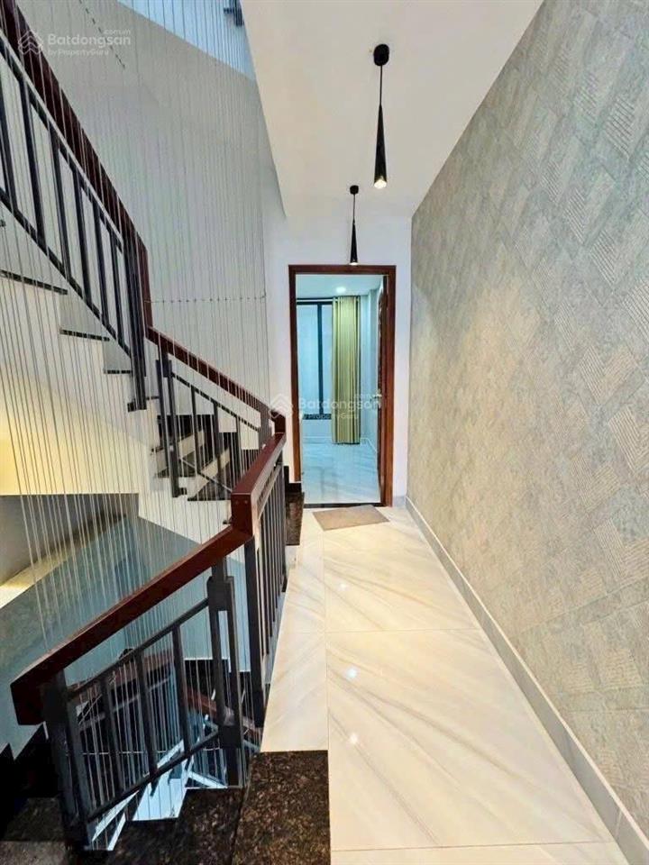 Nhà mới full nội thất trệt lửng 3 lầu 3,5x15m có 5pn 3wc hẻm xe hơi bùi quang là p12 gv