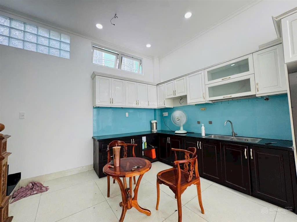Trệt 2 lầu sân thượng 5x9m có 4pn 3wc hẻm xe hơi lê văn thọ gần cv làng hoa
