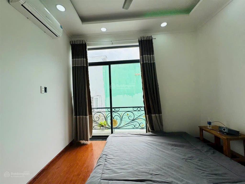 Trệt 2 lầu sân thượng 5x9m có 4pn 3wc hẻm xe hơi lê văn thọ gần cv làng hoa
