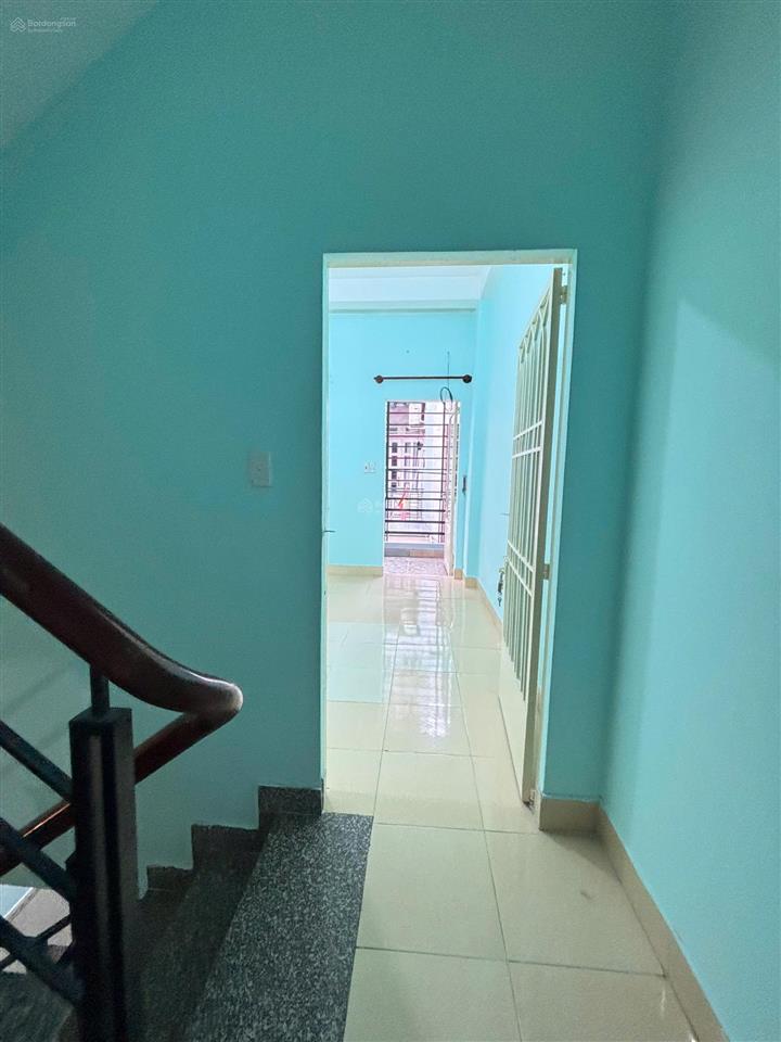 Trệt 2 lầu 4x11m có 4pn 3wc gần cv làng hoa giá chỉ 10 triệu