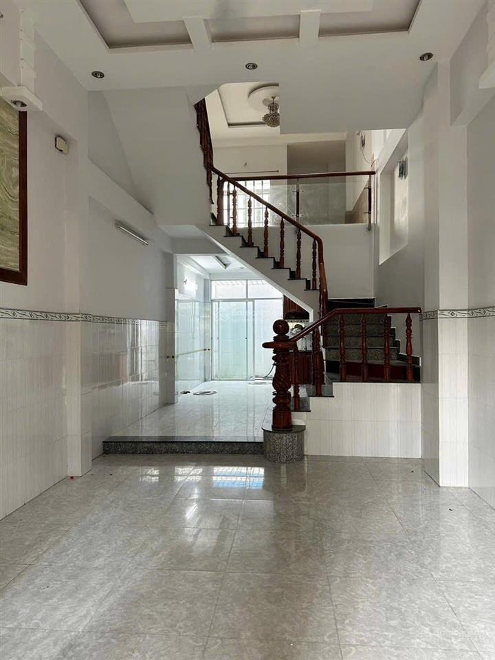 Trệt 3 lầu sân thượng 4x16m có 4pn 4wc hẻm xe hơi phan huy ích p12 giá 15 triệu