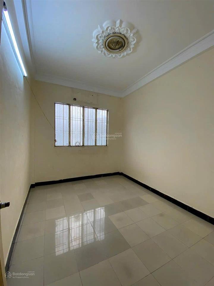 Nhà vị trí trung tâm gần sân bay 4pn 3wc nguyễn kiệm p3 gv cho nhóm sinh viên giá 10 triệu tl