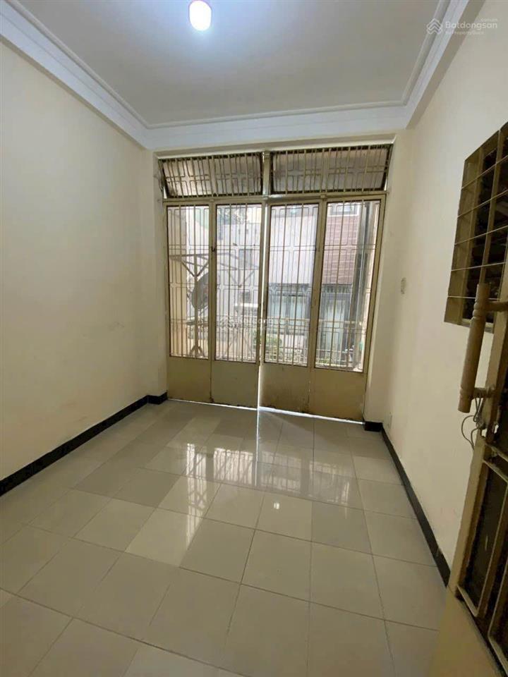 Nhà vị trí trung tâm gần sân bay 4pn 3wc nguyễn kiệm p3 gv cho nhóm sinh viên giá 10 triệu tl