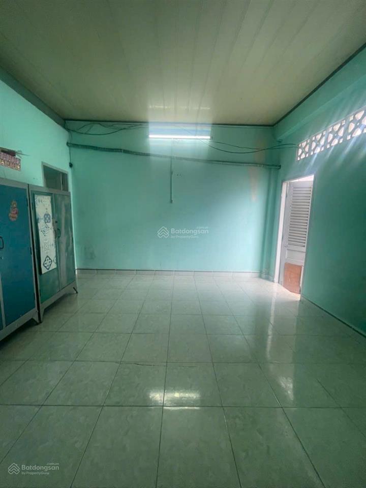 Nhà gần sân bay 4,5x10m trệt lầu 2pn 1wc nguyễn kiệm p3 gv giá 8 triệu còn giảm