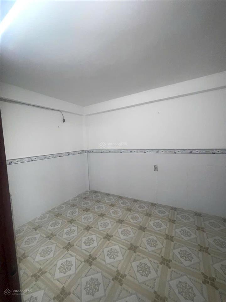 Nhà gần chợ tân trụ, nhà ga t3 trệt lầu có 4pn 2wc nguyễn sỹ sách p15 tân bình giá 10 triệu