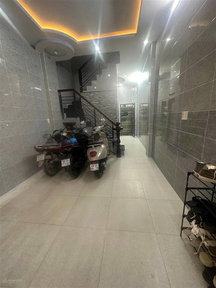 Trệt 2 lầu gồm 4pn 3wc sẵn máy lạnh đường số 5 p17 (phường gò vấp mới)