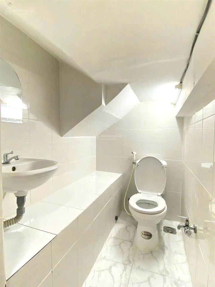 Trệt 2 lầu sân thượng có 3pn 4wc hẻm xe hơi lê hoàng phái p17 gv giá 12,5 triệu