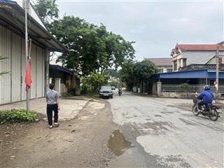Bán nhà mặt đt 377, đông tảo, khoái châu, 5,05 tỷ, 200m2, hai mặt đường ô tô, kinh doanh, tặng nhà