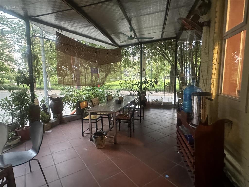 Cho thuê mặt bằng kinh doanh kđt mới sài đồng, long biên 207m, 4 tầng, giá 20 triệu.kinh doanh, góc