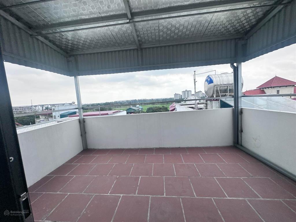 Cần bán nhà phố nguyễn đức thuận, gia lâm 40mx5 tầng. giá 6,3 tỷ. nhà mới, ô tô đỗ cửa