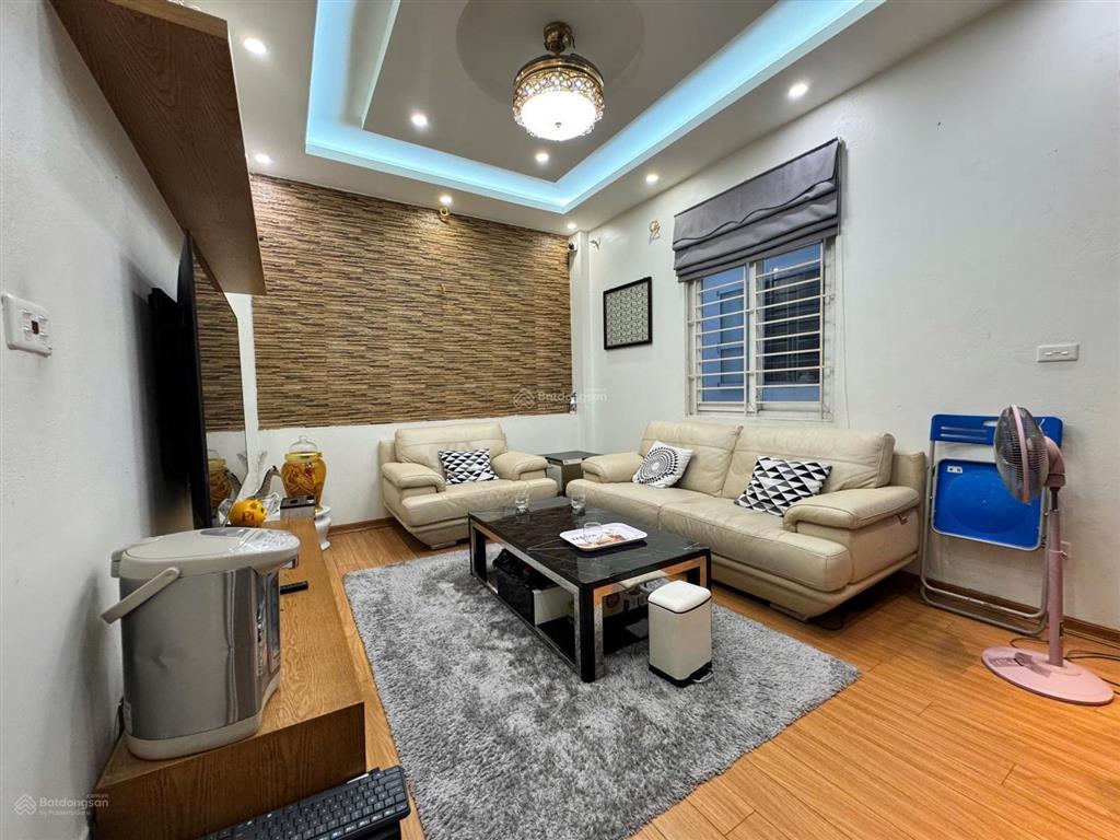 Bán nhà riêng tại nguyễn văn cừ, gia thụy, long biên, 8 tỷ vnd, 46 m2, 4pn, 4wc