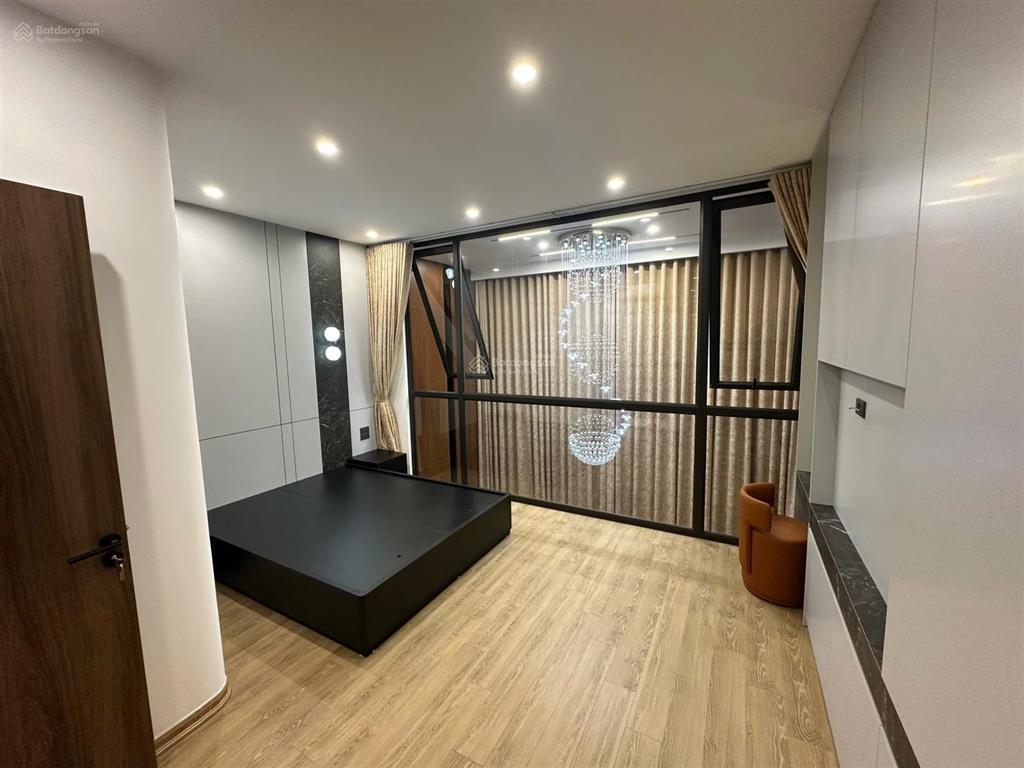 Bán nhà riêng tại phúc lợi, 9 tỷ, 60 m2, full nội thất, thang máy