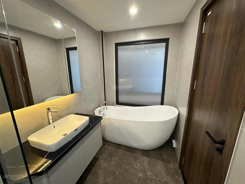 Bán nhà riêng tại phúc lợi, 9 tỷ, 60 m2, full nội thất, thang máy