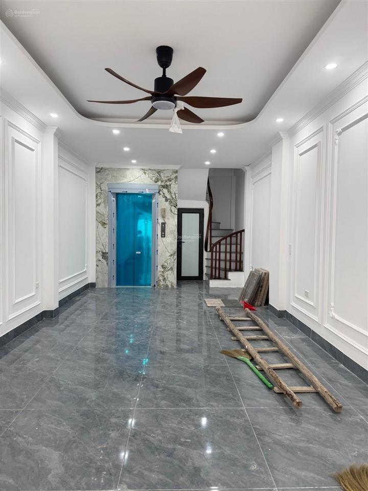 Bán nhà phố hoa lâm, long biên 45m x 6 tầng, giá 9,5 tỷ. thang máy, full nội thất, hiếm