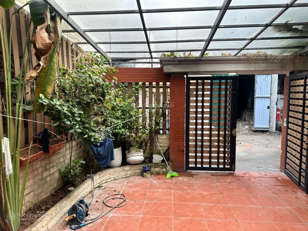 Bán gấp biệt thự sân vườn 100m2, 24 tỷ, hoàng như tiếp, p. bồ đề, q. long biên, hà nội