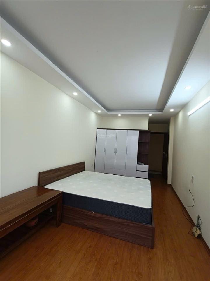 Bán nhà riêng tại giáp hải, 5,4 tỷ, 30m2, 3pn, 4wc. nhà mới đẹp, ô tô đỗ cửa.