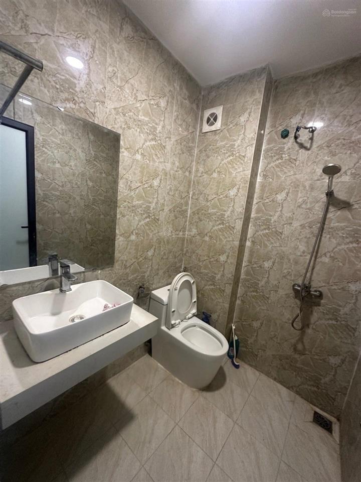 Bán nhà riêng tại giáp hải, 5,4 tỷ, 30m2, 3pn, 4wc. nhà mới đẹp, ô tô đỗ cửa.