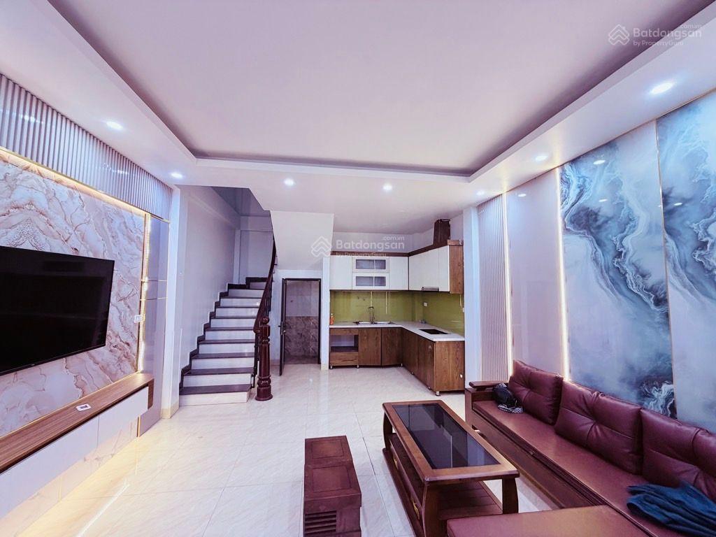 Bán nhà bồ đề, long biên 36m, 5 tầng giá 8.2 tỷ. ô tô, full nội thất, gần hồ