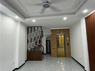 Bán nhà đông dư, bát tràng, gia lâm 35m2, 5 tầng giá 6.45 tỷ. nhà mới, thang máy, đầy đủ công năng