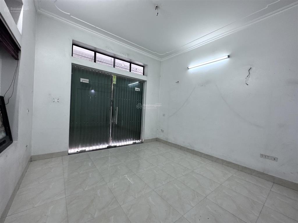 Cho thuê nhà tại kiêu kỵ, 12 triệu, 70 m2, 3 tầng, 7 phòng ngủ, vừa ở vừa kinh doanh. cho làm chdv.