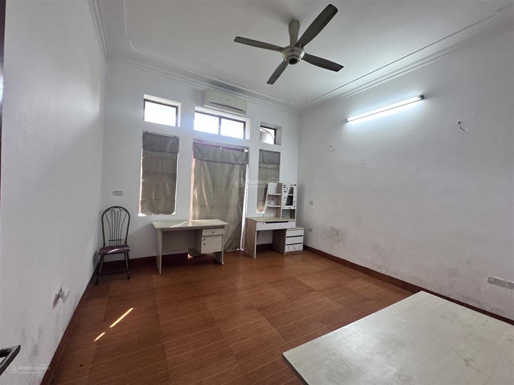 Cho thuê nhà tại kiêu kỵ, 12 triệu, 70 m2, 3 tầng, 7 phòng ngủ, vừa ở vừa kinh doanh. cho làm chdv.