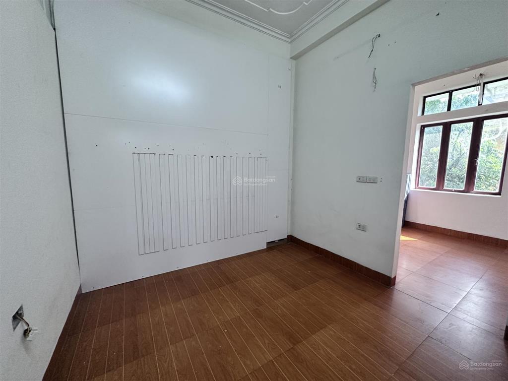 Cho thuê nhà tại kiêu kỵ, 12 triệu, 70 m2, 3 tầng, 7 phòng ngủ, vừa ở vừa kinh doanh. cho làm chdv.