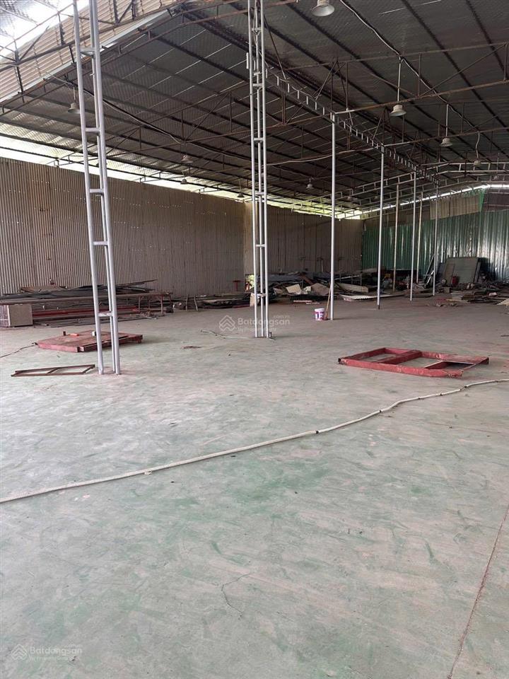 Cho thuê kho xưởng tại kiêu kỵ, gia lâm 1250m giá 100 triệu/tháng. xe container, điện 3 pha, pccc
