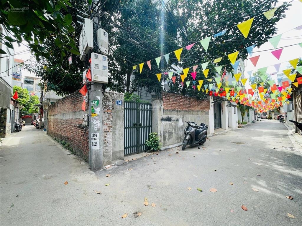 Bán nhà thạch bàn, long biên 110m2, mặt tiền 7.5m giá 14 tỷ, ô tô tránh, kinh doanh, lô góc