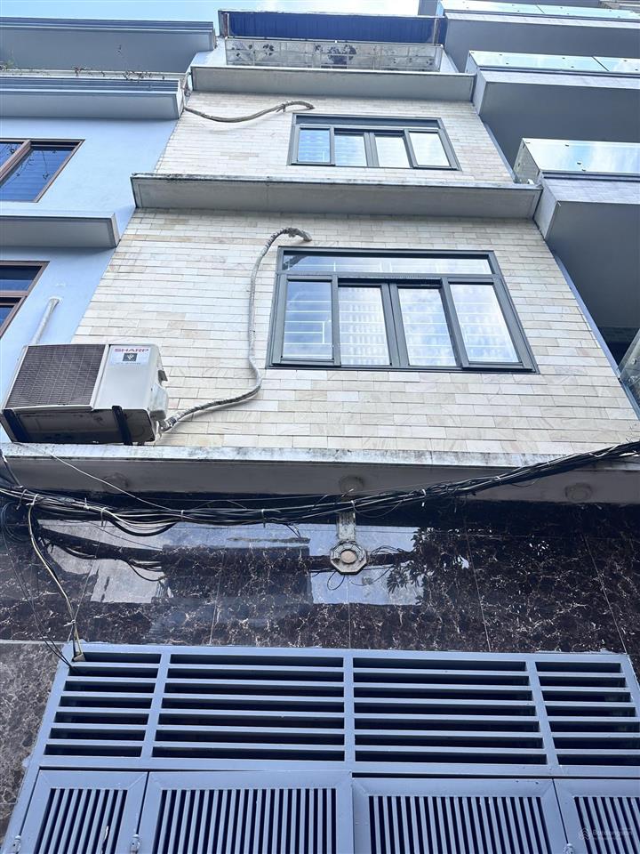 Bán nhà bát khối  long biên 45m2, 4 tầng, mặt tiền 3.8m giá 7.6 tỷ. nhà dân xây, diện tích rộng