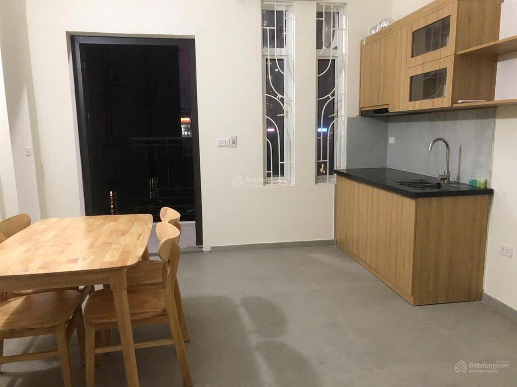 Cho thuê căn hộ dịch vụ 60m2, 1 ngủ, 1 khách giá 7 triệu full nội thất, sân phơi riêng