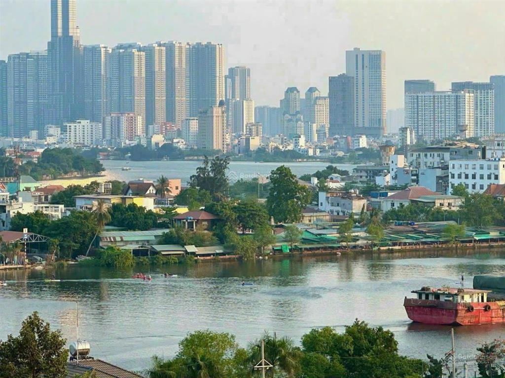 Chủ định cư nước ngoài gửi bán miếng đất có thổ cư 750m2  sổ hồng, gần sông gần ql13