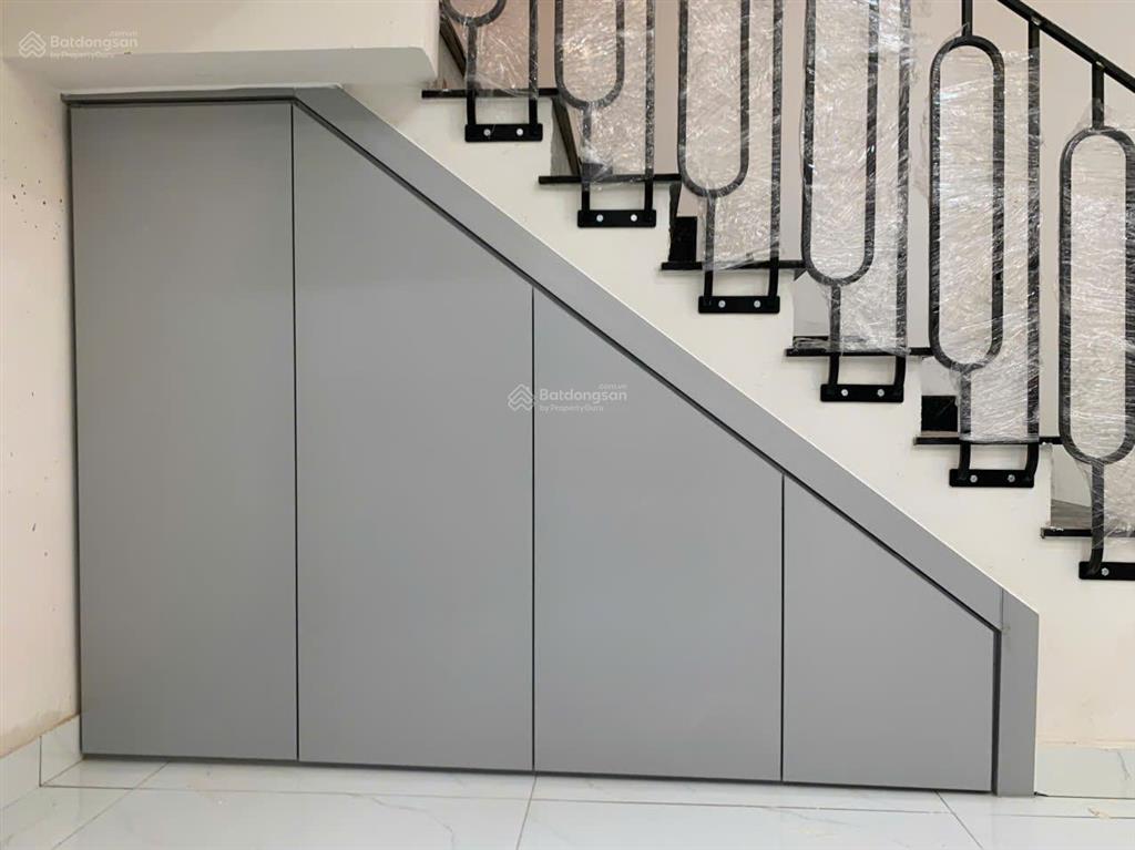 Bán căn nhà 1 trệt 1 lầu 101m2 gần sông sg, cách ql13 chưa tới 1km, gần cầu phú long và sông sg